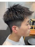〈k8〉メンズパーマブリーチフェードツーブロックスパイラル