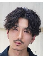 フィフス 原宿(fifth)&nbsp;縦落ちパーマツイストスパイラルパーマシャドウパーマ大人ヘア