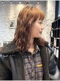 抜け感のあるミディアムパーマ