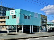 ティファニーブルーの可愛い外観が目印☆髪質改善/縮毛矯正/岡山