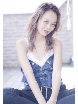 テイラー(Taylor) 【Taylor】大宮　愛されサイドレイヤー×フォギーベージュ