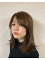 イズムバイメイク(ism by make) 肩下のグラデーションボブ、魅力的なスタイル