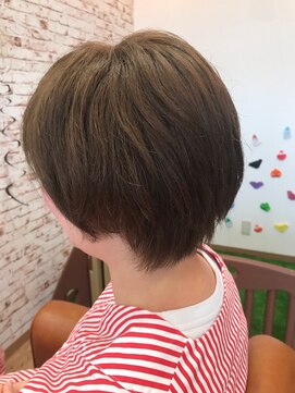 レストタイムマムヘアー(Rest Time Mom hair) アッシュ大人ショート