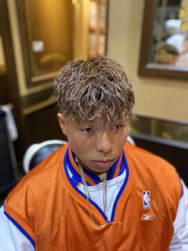 プレミアムバーバー 目黒店(PREMIUM BARBER produce by HIRO GINZA) スキンフェード/ツイスト/パーマ/目黒