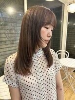 ガーランド (Garland) 柔らかベージュカラー