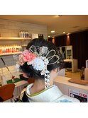 ■成人式用　シニヨン×花飾