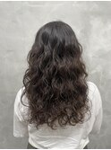 外国人風パーマ強めウェーブパーマなみなみウェーブロングパーマ
