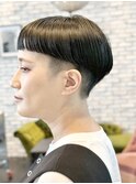 シャープなラインのモードマッシュ