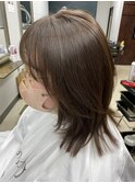 ミディアムレイヤー×ベージュカラー