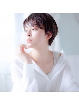 アッシュ 仙川店(Ash)の写真/「鏡に映る自分が、もっと好きになる。」上品な艶と計算された小顔カットで、5年後も輝く私へ。