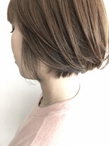 ニコラ(NICOLA)&nbsp;どこに流れてもかわいい！ニコラのボブ！