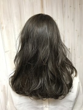 アイビー 吉祥寺(aivee) <aivee>外国人風つやつやブルーカラー☆