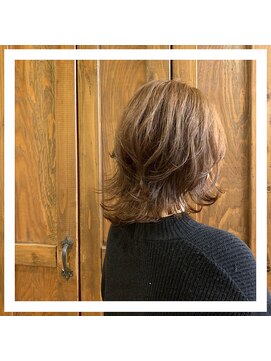 ルパラディ(leparadis) 【外ハネウルフ×ベージュブラウン】