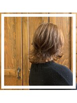 ルパラディ(leparadis) 【外ハネウルフ×ベージュブラウン】