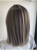 スジ感カラー☆彡シルバーグレーのバレイヤージュ