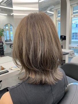 エイトサッポロ 札幌大通り店(EIGHT sapporo) ☆レイヤーカット×ハイライトグレージュ☆