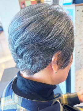 ヴィヴァーチェイルソーレ(VIVACE ilsole) 30代40代50代脱白髪染めグレイヘア白髪ぼかしハイライト