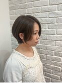 耳かけショートボブ