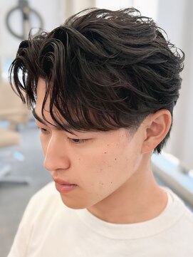 バース バイ ハピネス(BIRTH by happiness) 奈良men'sツイストフェザーパーマフェザーショート