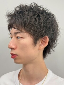 セプト 博多(SEPT.) ツイストスパイラルパーマ 束感 センターパート アップバング