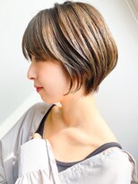 ビビバイマグ(bivi by Mag) 30代40代◎ハイライト白髪ぼかしふんわり大人ショート