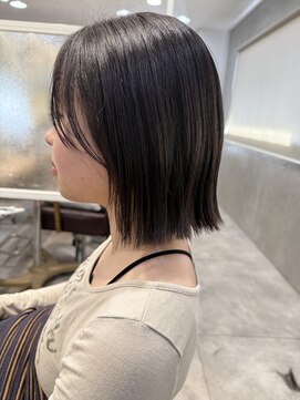 エミュ(emu) 切りっぱなしボブ