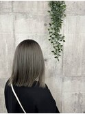 アッシュグレー