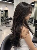 シティ(CITY)&nbsp;ロングレイヤー×ダークグレージュで大人のツヤ髪に【CHICA】