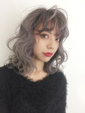 チクロヘアー(Ticro hair) ticro大石 外国人風ハイトーンブルージュ,へアアレンジ