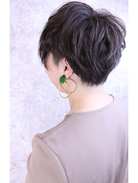 キャアリー(Caary) 福山市　グレージュ　アシメショートヘア　人気Caary♪