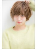 小顔前下がりショートボブ