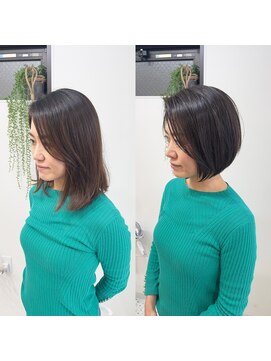 メモリーズ 銀座(Memories) センターパートで楽なショートヘア！