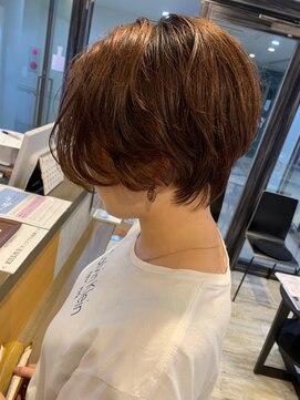 トレ(tre.) 甲子園口/髪質改善/縮毛矯正/白髪染め/ハイライト/酸性