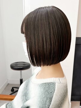 ネオリーブ クーロ(Neolive curro) 小顔ボブ×美髪[ぱつっとボブ/縮毛矯正/横浜韓国]1