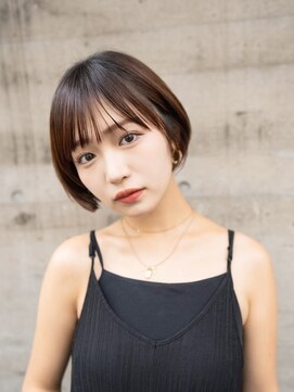 クオン 伊勢崎(QUON.) 斜めバング/グレージュカラー/デザインカラー/シルキーベージュ