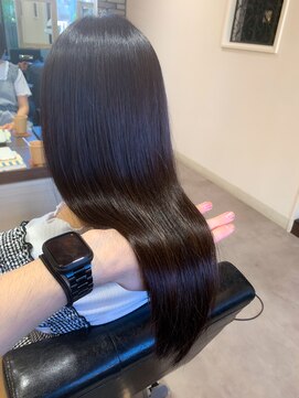 ユニ(Uni.) 髪質改善トリートメント×オリーブカラー