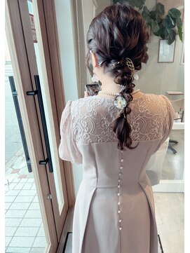 ヘアディレクションクレイス(HAIR DIRECTION CRACE) 編みおろしアレンジ
