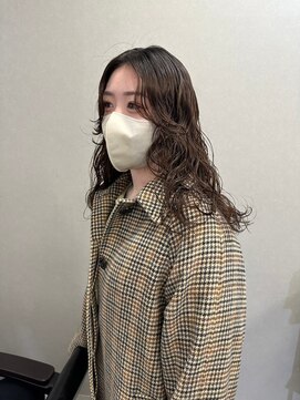 リブロ(LiBro) ペールベージュ大人ガーリーウェーブミディアム似合わせカット