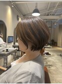 ショートボブ
