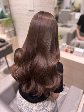 ステア ケース(stair case) 韓国艶ブラウンカラーレイヤーカットトリートメント