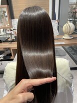 アーティック ヘア ディーヴァディーヴォ テスタ(ARTIC HAIR DIVA DIVO TESTA) もうクセ毛に悩まない!縮毛矯正で手にいれるサラサラ美髪