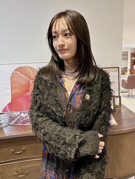 オリーブベージュオリーブグレーブリーチなしレイヤーカット