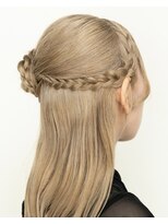 ジル ヘアアンドメイク 恵比寿(JILLE hair&make)&nbsp;ヘアセットハーフアップくるみちゃんヘアヘアメイク