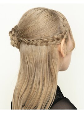 ジル ヘアアンドメイク 恵比寿(JILLE hair&make) ヘアセットハーフアップくるみちゃんヘアヘアメイク