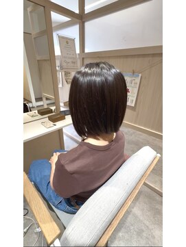 クルム(KURUMU) パツっとボブ