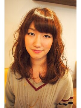 ミルトナップ(mildnap) 厚めバングとふわパーマ