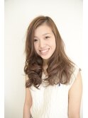 女子力全開巻き髪スタイル