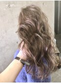 アッシュベージュ