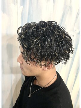 アップ(A+hair) ツイストスパイラルパーマツイスパホワイトメッシュウエットヘア