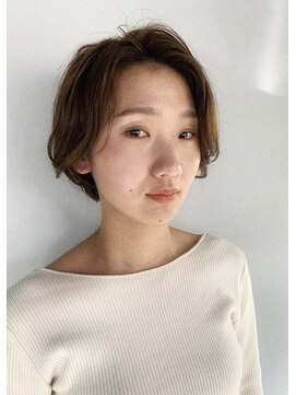 バロウ(BURROW) ショートボブ